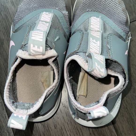 Toddler girl flex runner Nike sneakers - Picture 5 of 12